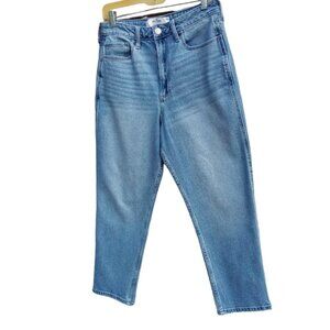 Hollister Curvy Ultra high rise mom jean sz 10S  10P (Cropped or Petite)